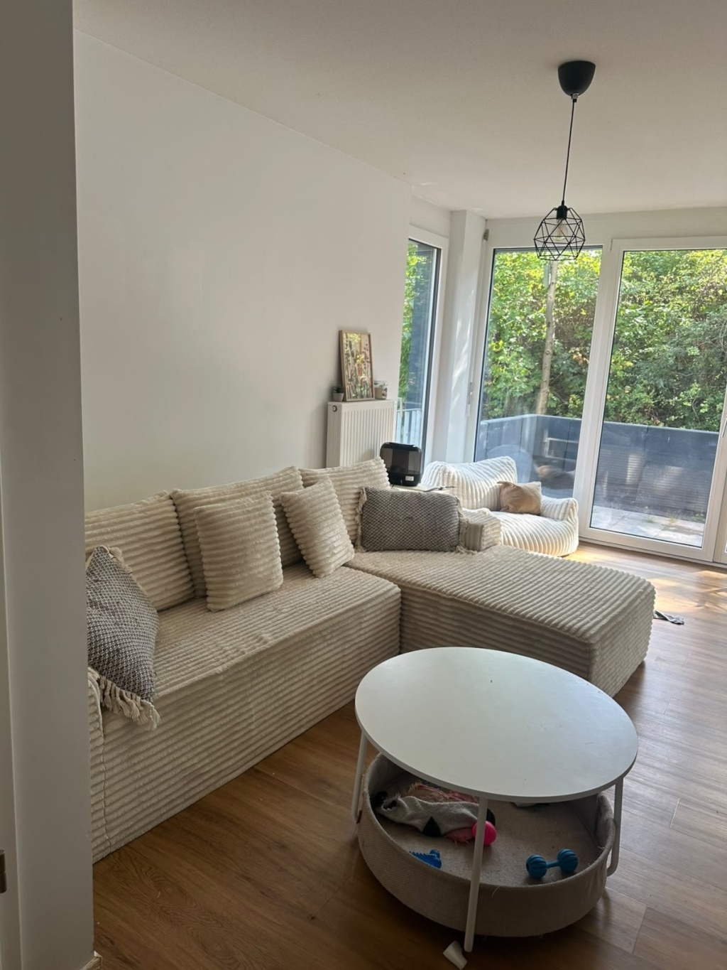 Helle & möblierte 3-Zimmer-Wohnung mit Terrasse, eigenem Garten & Loggia zur zwischenmiete – 4317 Leipzig Reudnitz-Thonberg – Vorschaubild 4