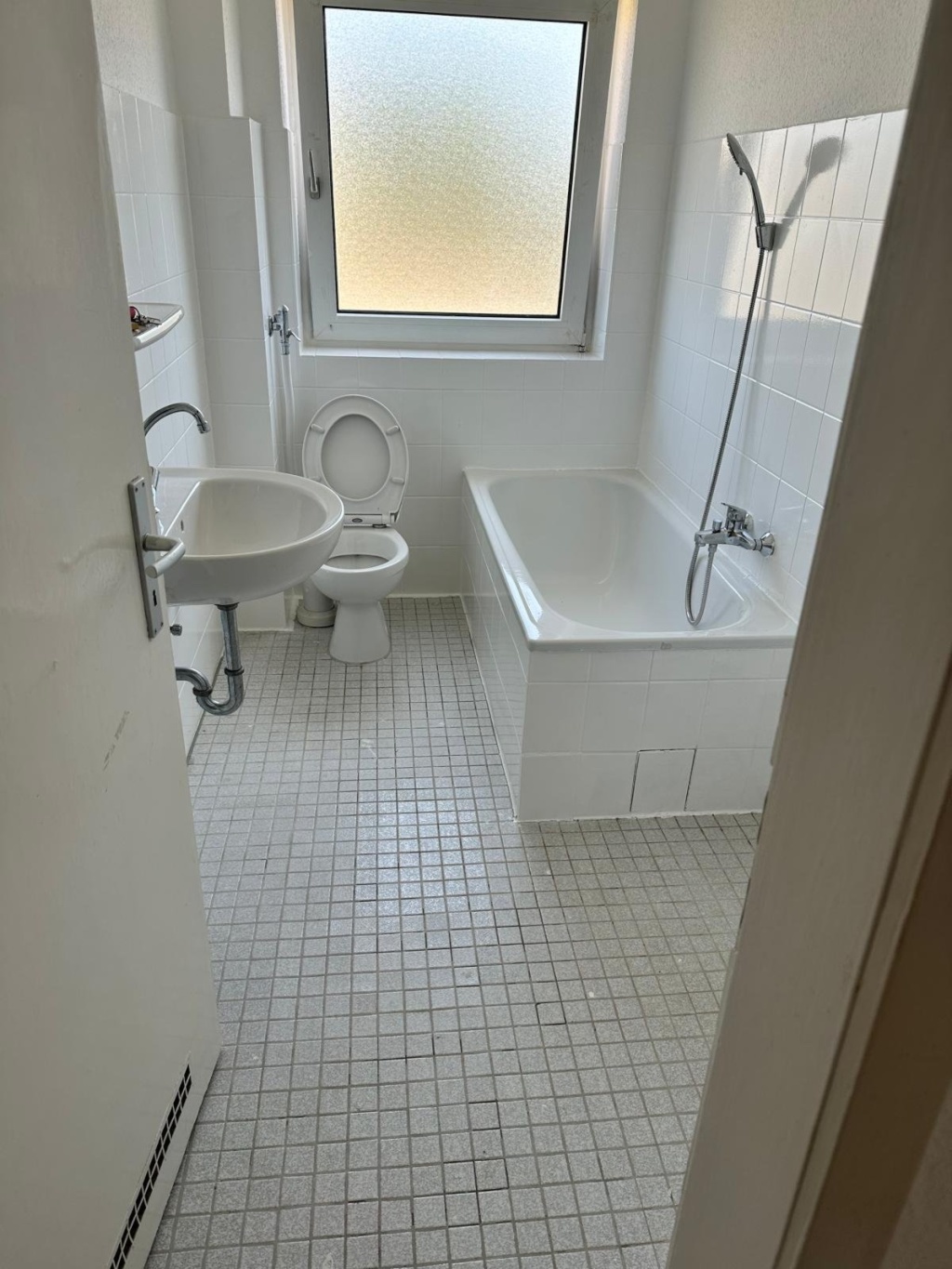 Renovierte 2-Zimmer-Wohnung mit Balkon – Dortmund-Holte – 44388 Dortmund Lütgendortmund – Vorschaubild 8