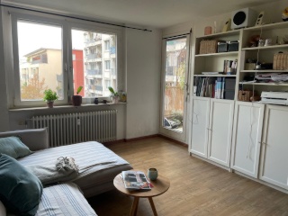 Ad image: sonnige 2,5-Zimmer-Wohnung in Citynähe