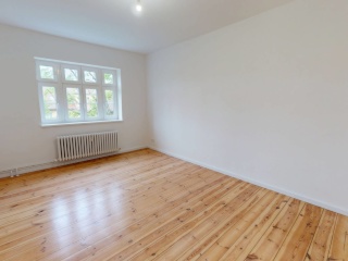 Top saniert und in ruhiger Lage: 2-Zi.-Wohnung im Altbau — photo 1