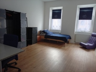 Untermieterin für WG Zimmer gesucht/Looking for Subtenant for shared flat