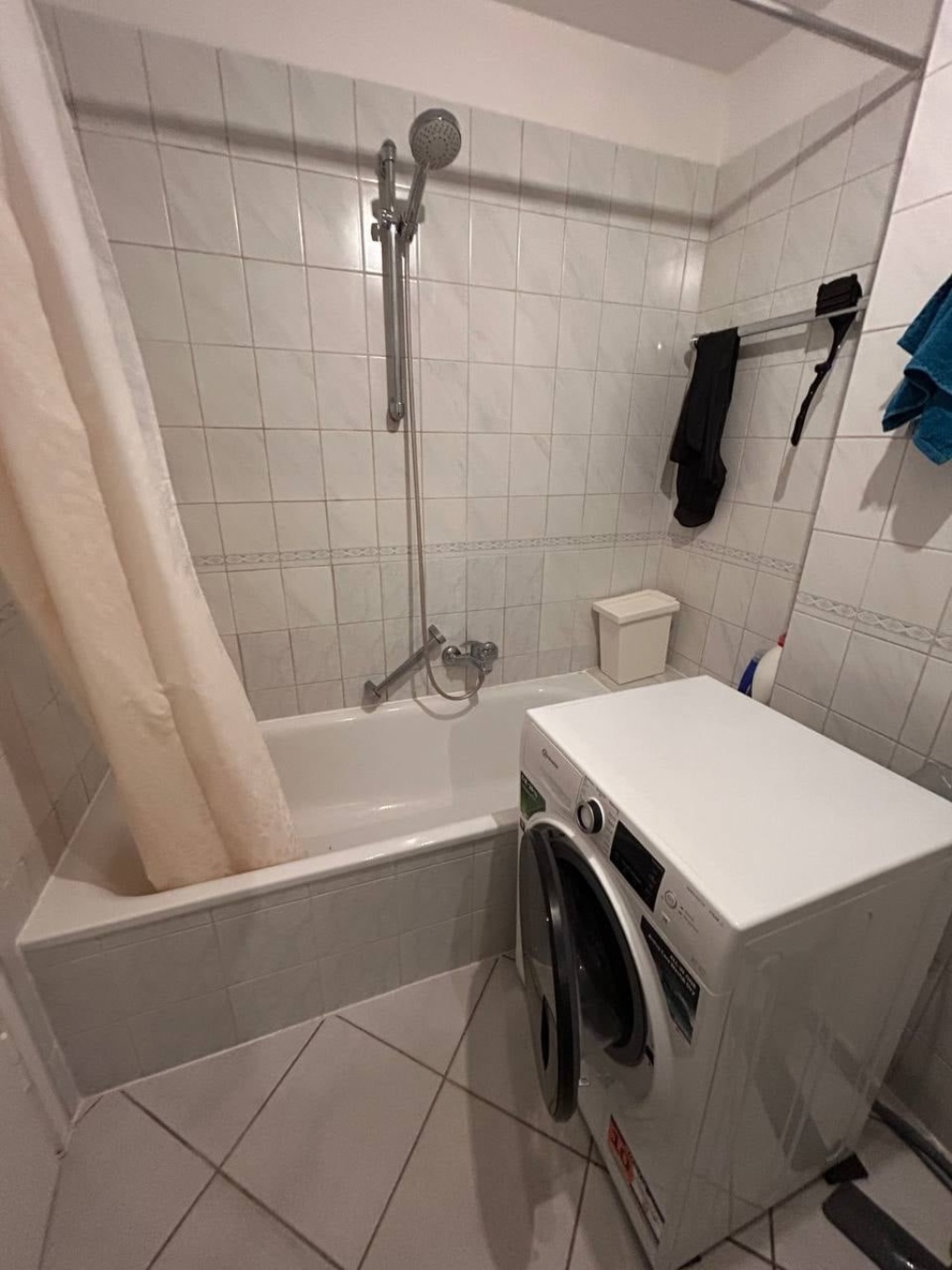 Fully Furnished 1-Room Apartment in Munich – Short-Term Rental (2 Weeks) – 81476 München Thalkirchen-Obersendling-Forstenried-Fürstenried-Solln – Vorschaubild 5
