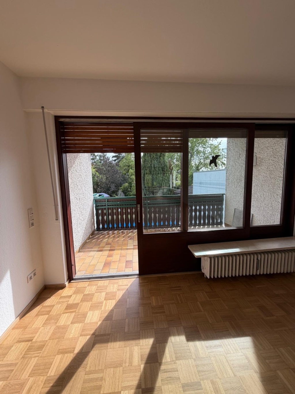 Großzügige 3-Zimmer-Wohnung mit zwei Balkonen, Gartenanteil und Garage in Würzburg-Oberdürrbach