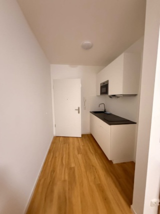 Imagen del anuncio: Nachmieter:in gesucht für möbliertes 1-Zimmer-Apartment im Studentenwohnheim Frankfurt-Bockenheim - Einzug ab 01.10.2026