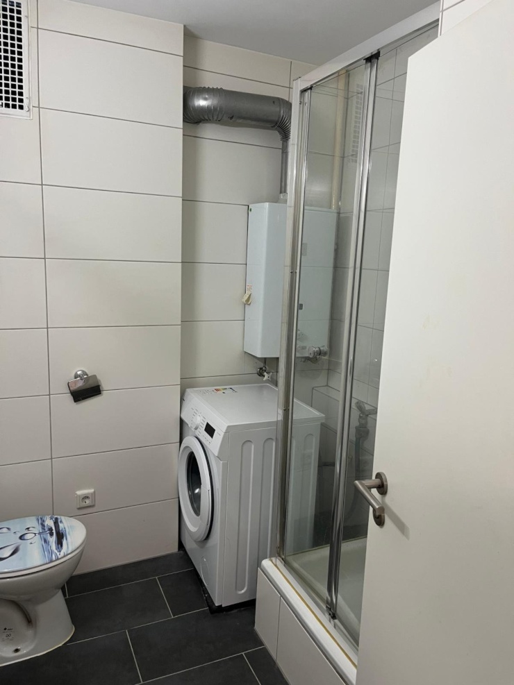 Shared Room 365€ - All included - 5min Nürnberg Hbf