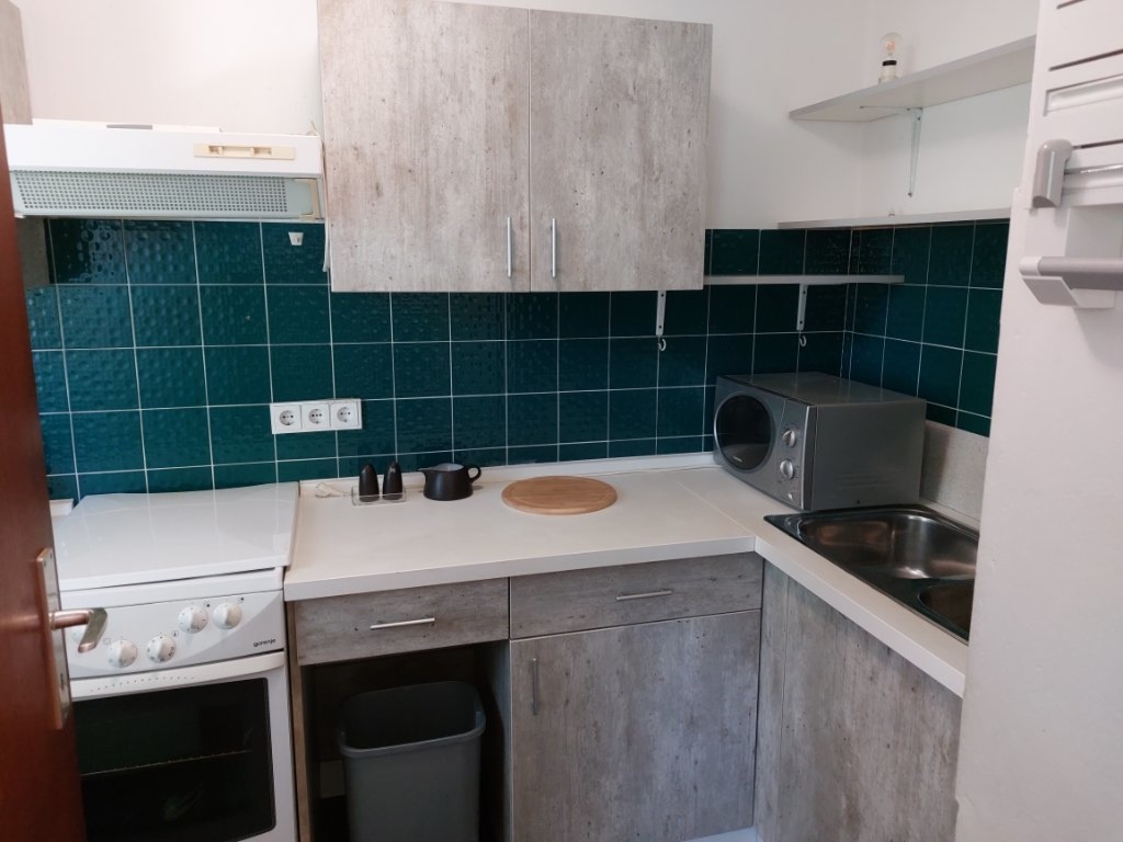 Ruhige, möblierte 1 Zi Wohnung im grünen Großhadern – 81377 München buchheim.barbara21gmail.com – Vorschaubild 2