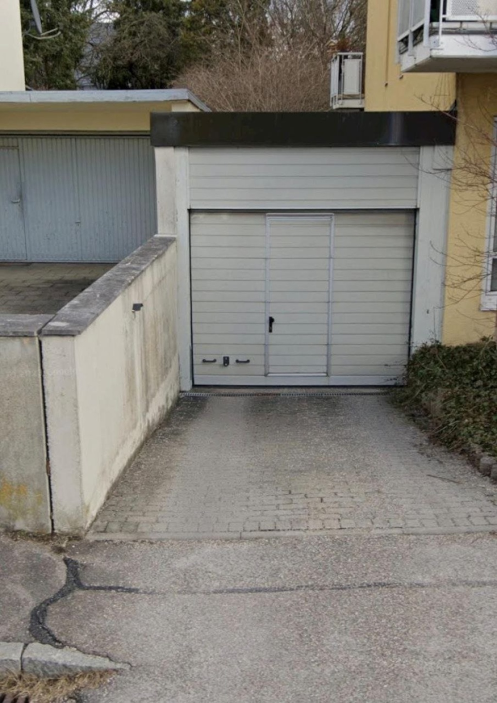 Sicherer Tiefgaragenstellplatz in München-Fasanerie (Steinheide) zu vermieten – 80995 München Feldmoching-Hasenbergl – Vorschaubild 3