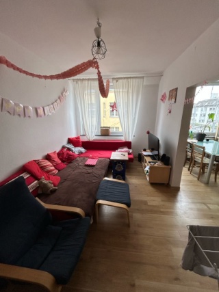 Anzeigenbild: zentrales Zimmer in 4er WG