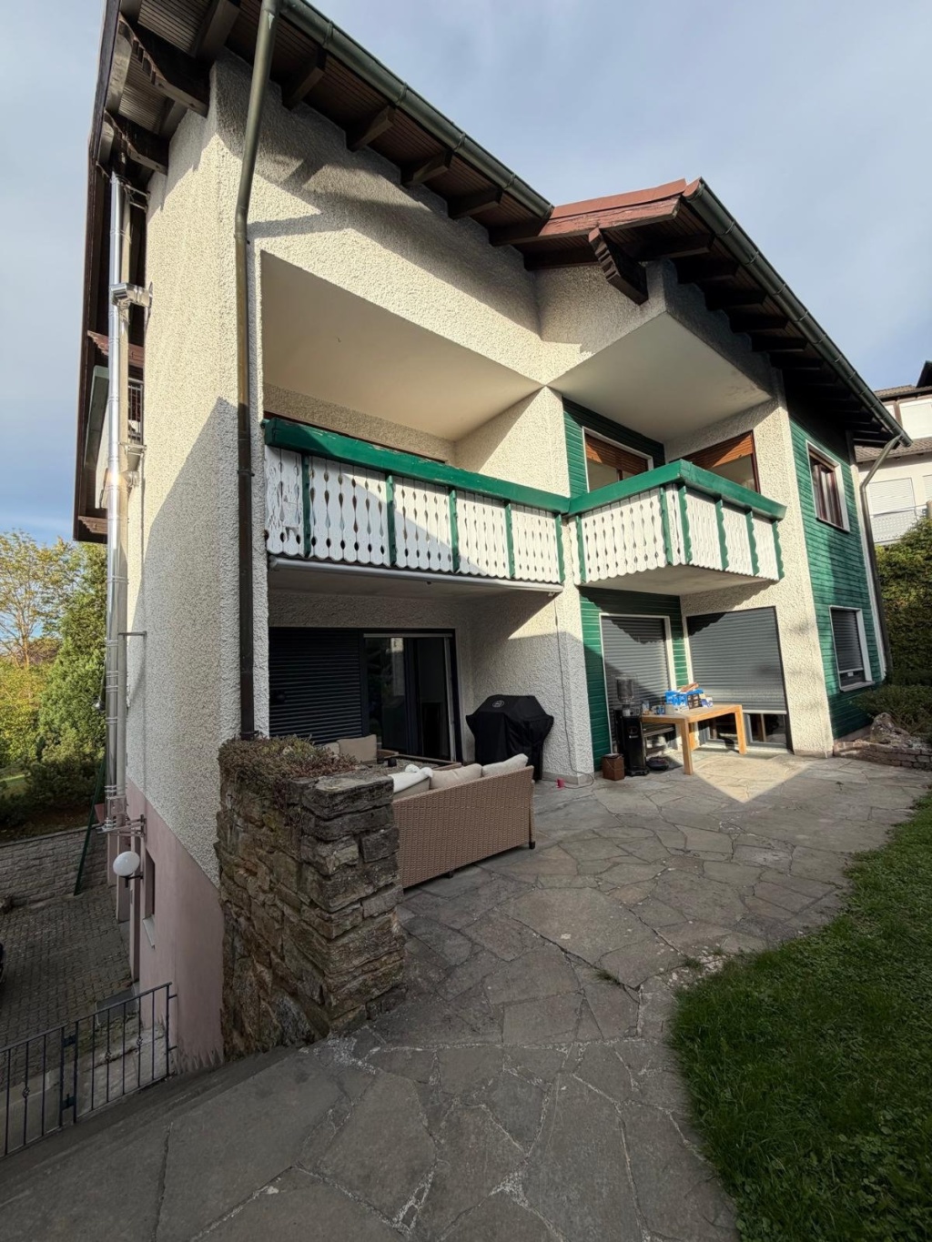 Großzügige 3-Zimmer-Wohnung mit zwei Balkonen, Gartenanteil und Garage in Würzburg-Oberdürrbach – 97080 Würzburg Oberdürrbach – Vorschaubild 2