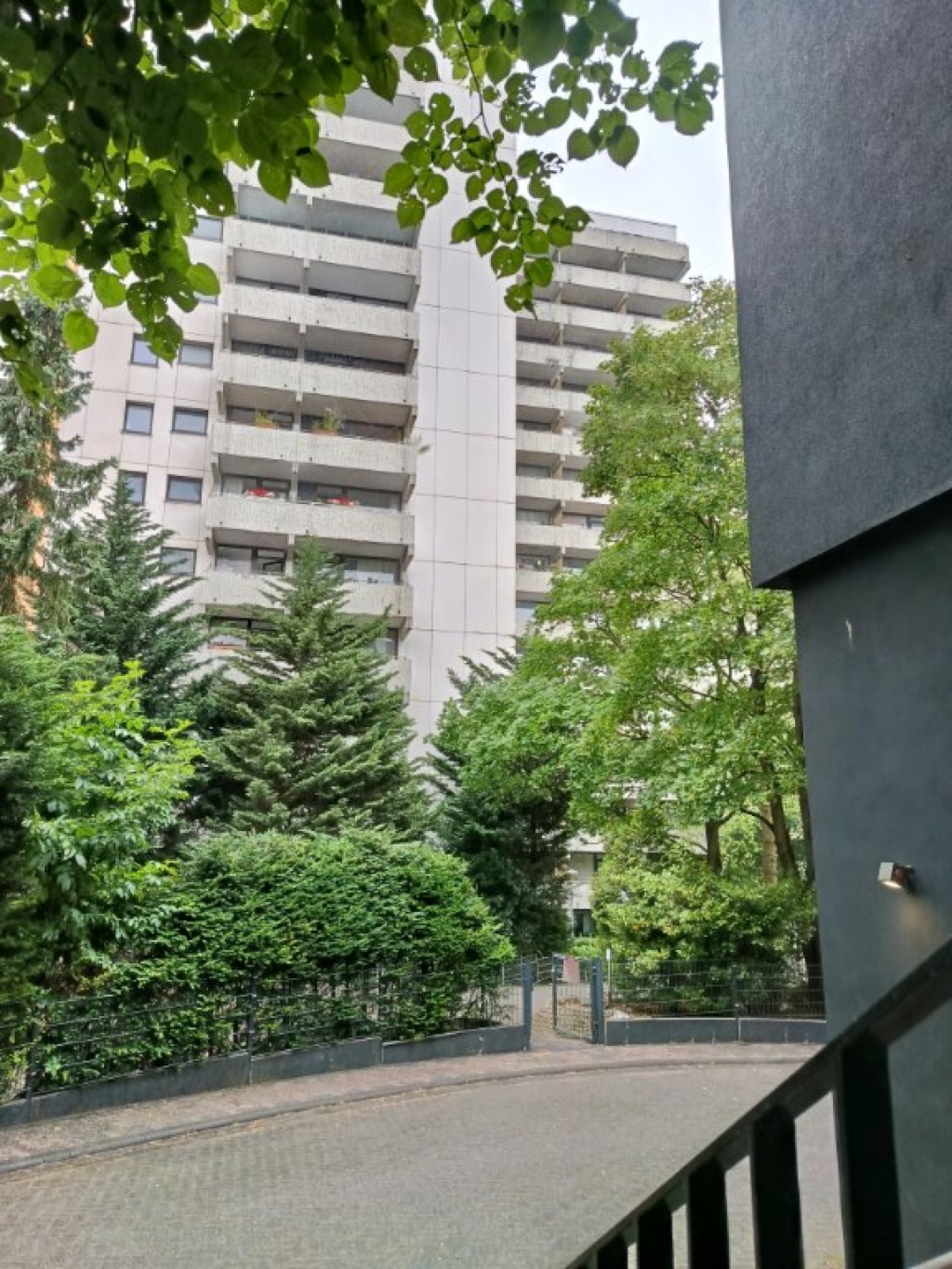 Schönes 1-Zimmer-Appartment mit Balkon - zentrale und gehobene Lage auf dem Sachsenhäuser Berg – 60598 Frankfurt am Main Sachsenhausen – Vorschaubild 13