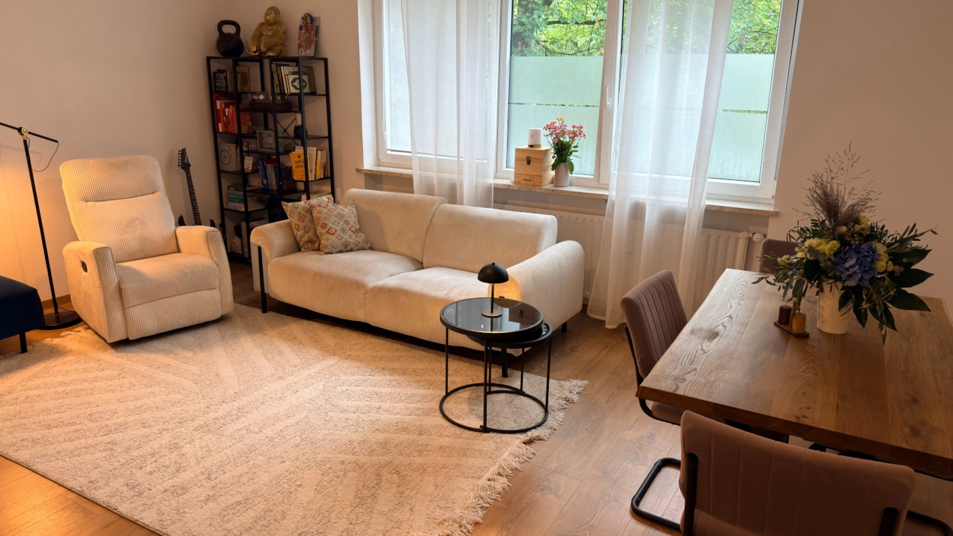 Möblierte 3-Zimmer-Wohnung mit Balkon | 3 Monate | 67 m2 | Berg am Laim – 81673 München Berg am Laim – Vorschaubild 2