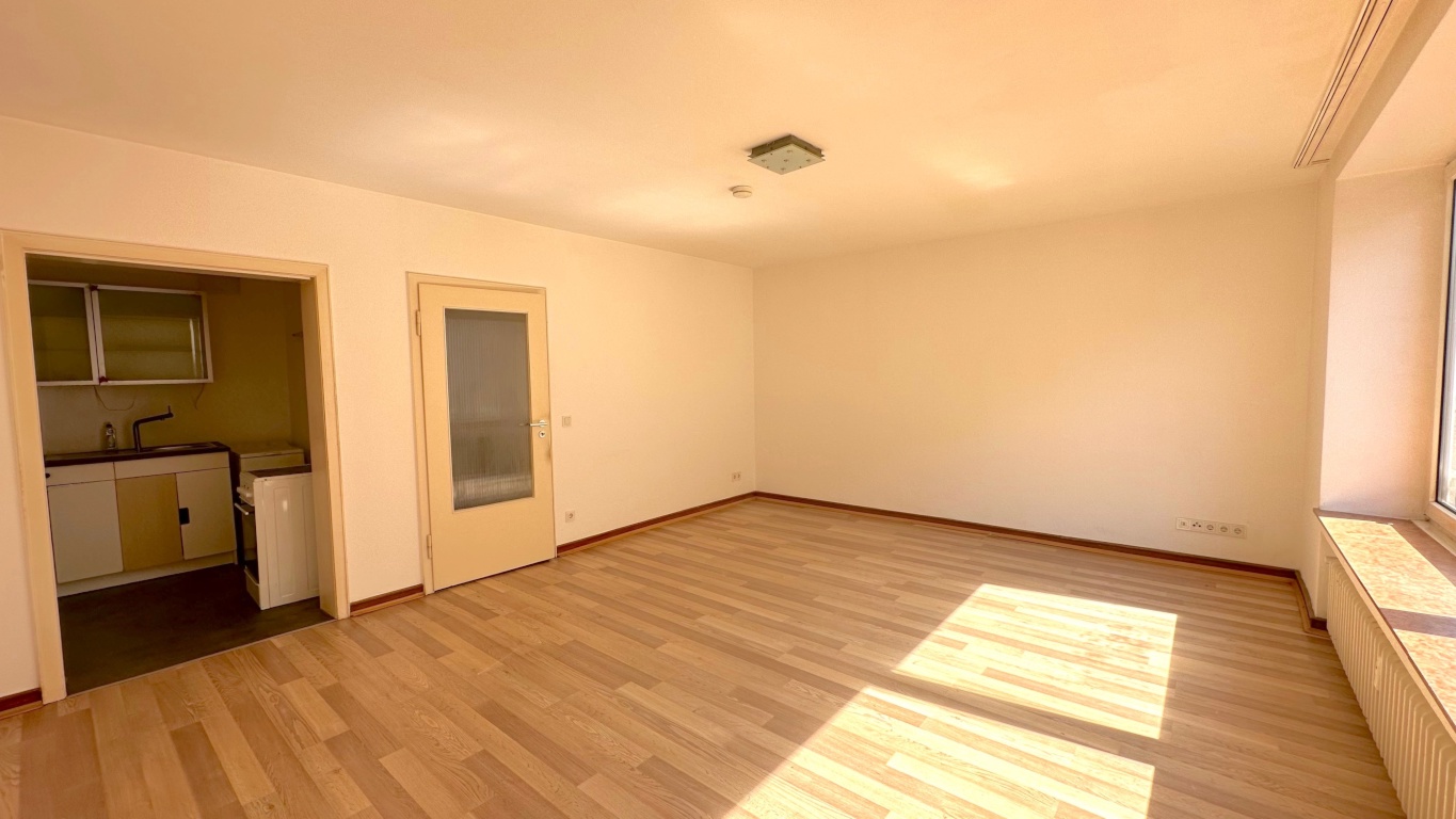 Apartment mit super ÖPNV-Anbindung – 40215 Düsseldorf Düsseldorf – Vorschaubild 3