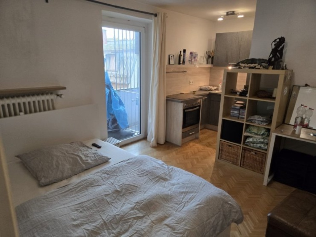 Möbliertes Single Studio Appartment (1 Zimmer, befristet) bei Theresienwiese
