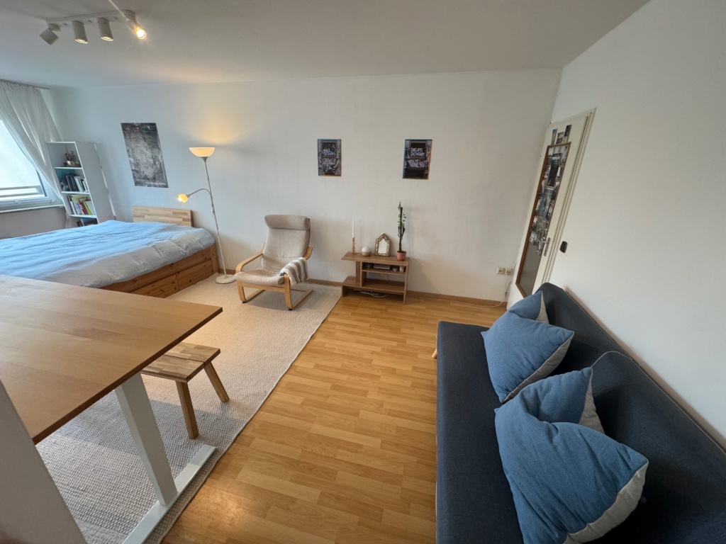1-Zimmer Wohnung in bester Lage für 4 Monate zur Miete – 80469 München Ludwigsvorstadt-Isarvorstadt – Vorschaubild 2