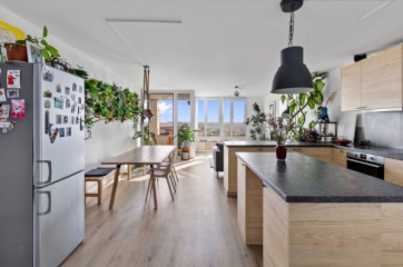 Large flat with views over Berlin — photo 1