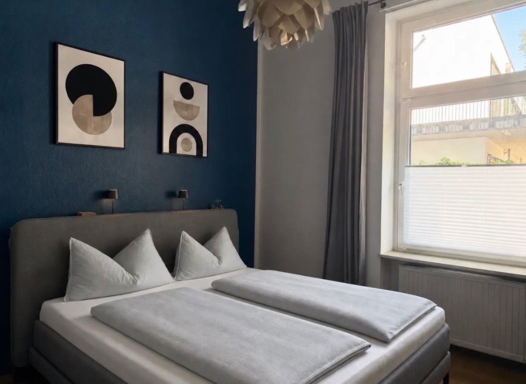 Stylish and furnished apartment in charming neighborhood – 60316 Frankfurt am Main Nordend-Ost – Vorschaubild 3