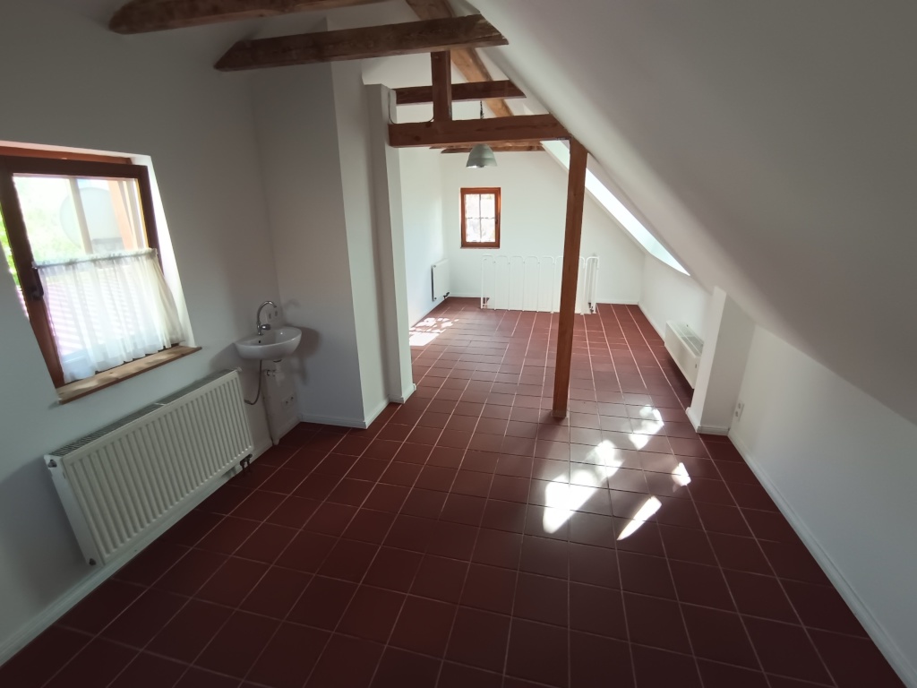 Saniertes Hinterhaus im Grünen – 15 Min bis Flughafen & Frankfurt city – 60528 Frankfurt am Main Neu-Isenburg an der Frankfurter Stadtgrenze zu Sachsenhausen – Vorschaubild 8