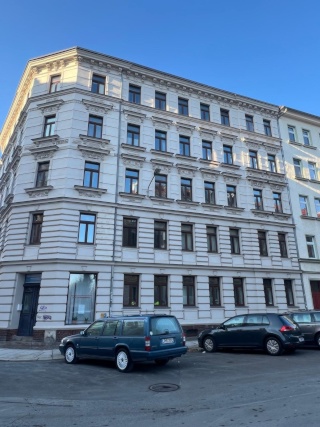 4-er Frauen WG sucht neue freundliche Mitbewohnerin