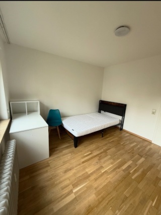 Ad image: Schönes Zimmer in 4er-WG in Frankfurt(am Main) – ab 01.10.2026