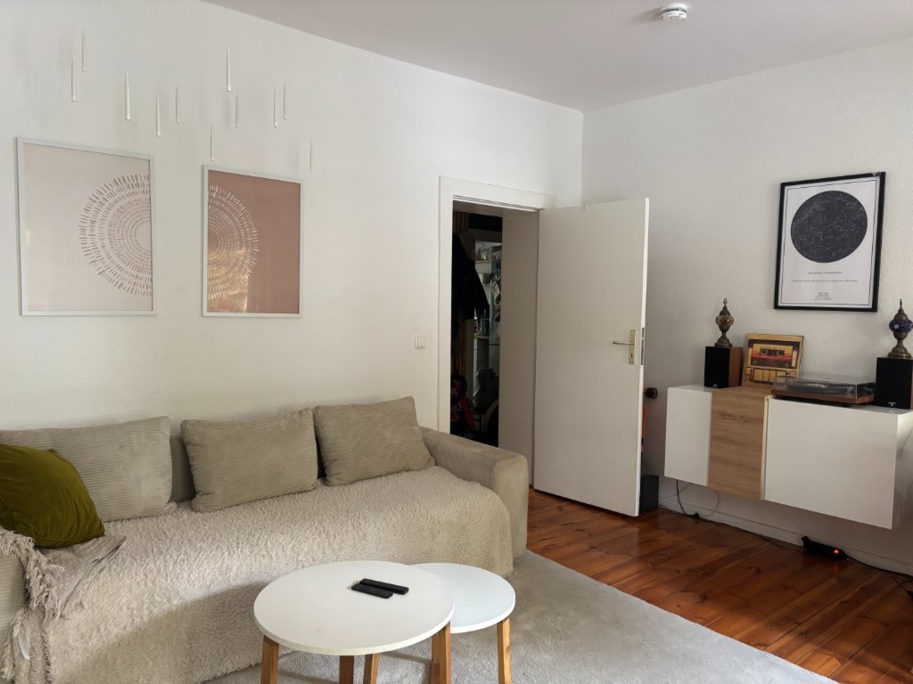 Flat Lichtenberg Simon-Bolivar Straße 10 - Wohnzimmer 1.2