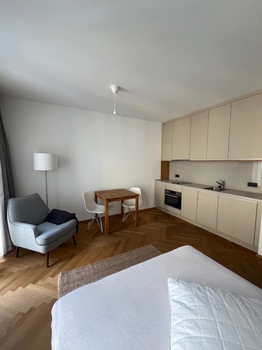 Exklusives 1 Zimmer Apartement in TOPLAGE ! – 60311 Frankfurt am Main Innenstadt – Vorschaubild 6