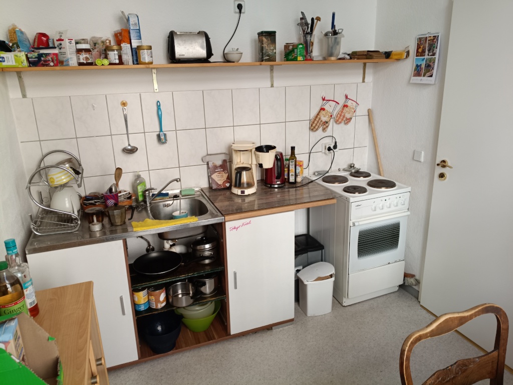 Zwischenmiete 1 Raum Wohnung 25.9.-12.10. möbliert sehr zentralLeipzig – 4105 Leipzig Zentrum-Nord – Vorschaubild 4