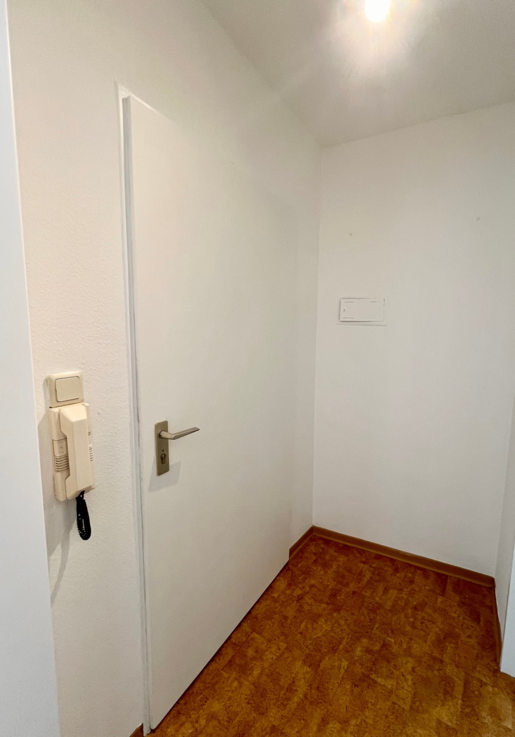 Schöne Einzimmerwohnung sucht Nachmieterin :) – 97070 Würzburg Altstadt – Vorschaubild 3
