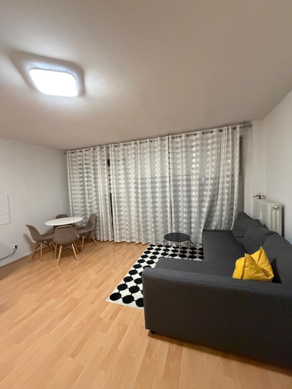 Modernes möbliertes Studio Düsseldorf Zentrum (little Tokyo)– 5 Min. Hbf –