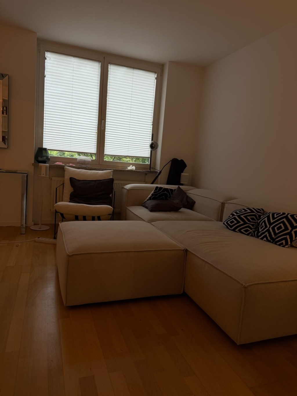 Möbliert & bezugsfertig: 2-Zi-Wohnung Schellingstr., befristet // Furnished & move-in ready: 2-room apartment Schellingstr., fixed-term – 80539 München Maxvorstadt – Vorschaubild 8