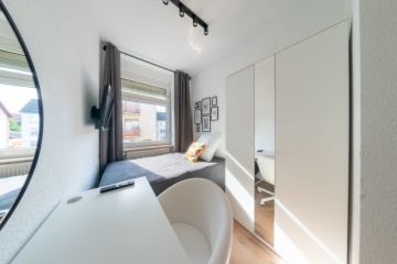 Ad image: Fully furnished living | 60386-AF76A-1OGLZI3