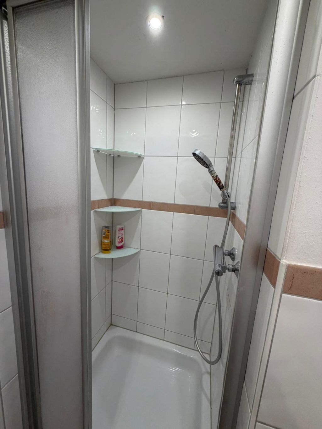 Modernes möbliertes Studio Düsseldorf Zentrum (little Tokyo)– 5 Min. Hbf – – 40210 Düsseldorf Stadtmitte – Vorschaubild 7