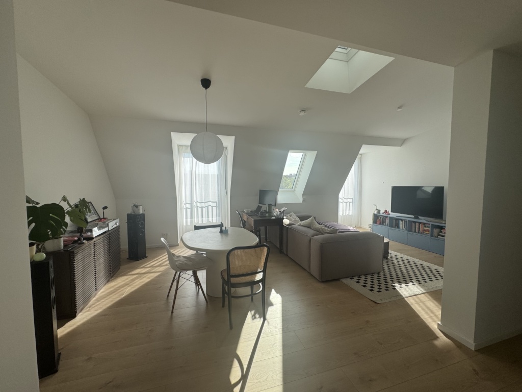 Ab Oktober, unbefristet: 2,5-Zimmer-Wohnung in der Hübnerstraße / Neuhausen
