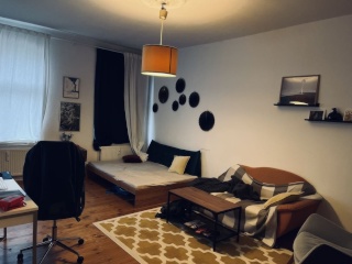 Kurzzeitmiete teilmöblierte Wohnung im P-Berg — photo 1