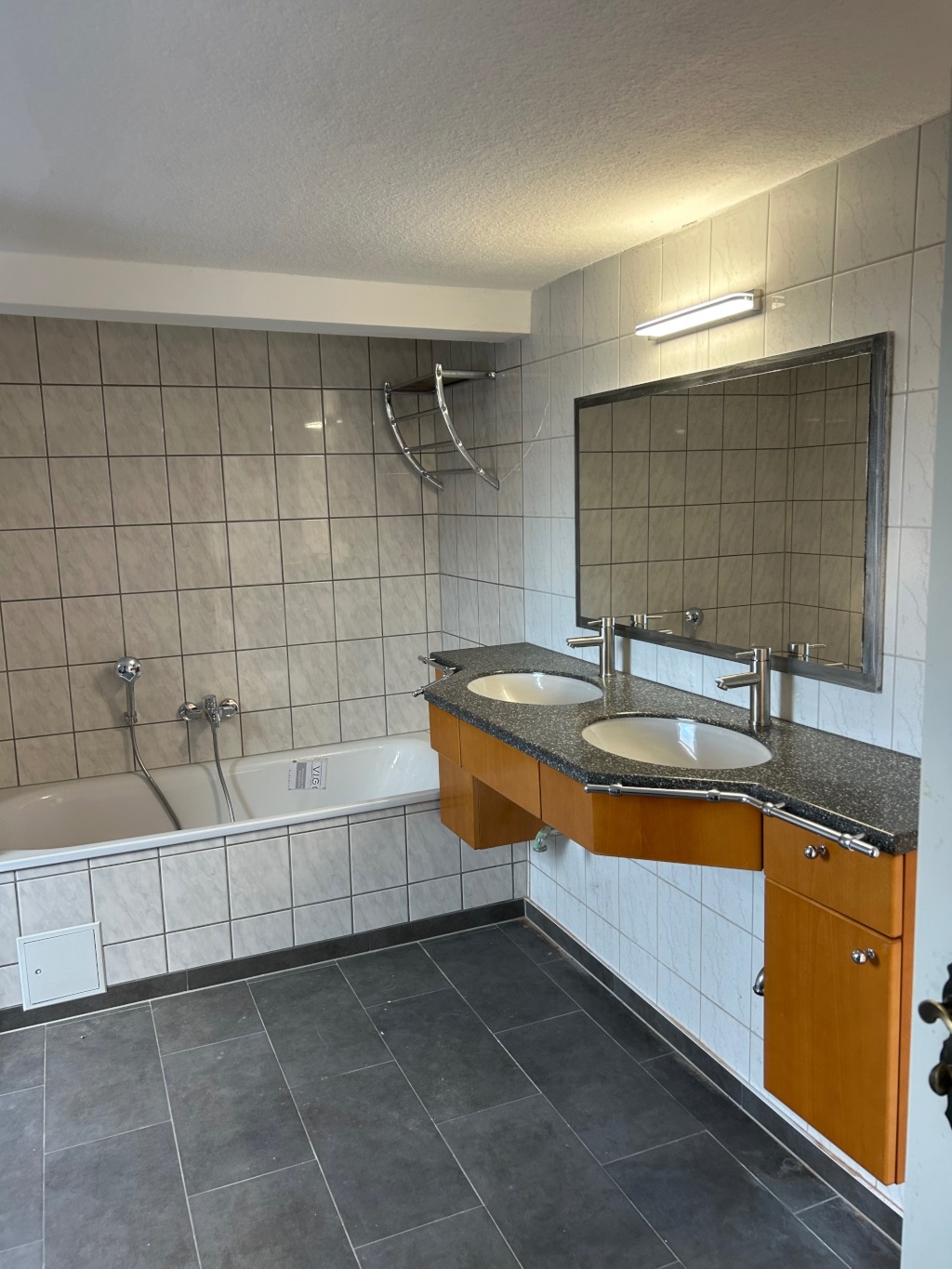 Lichtdurchflutete Dachgeschoss Wohnung mit Kamin – 4317 Leipzig Reudnitz-Thonberg – Vorschaubild 5