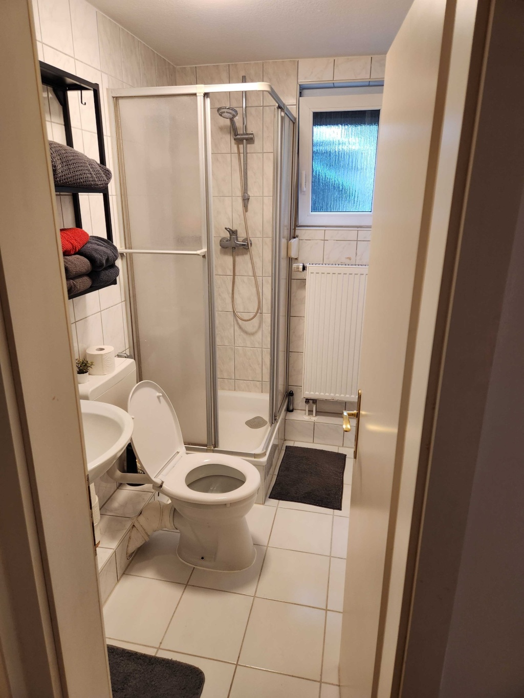 Vollmöblierte, schöne 1-Zimmerwohnung in sehr ruhiger Lage – 60320 Frankfurt am Main Dornbusch – Vorschaubild 10