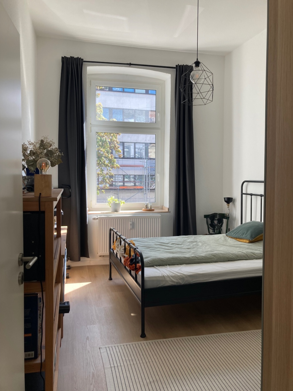 Schöne und möblierte Wohnung zur Zwischenmiete – 40227 Düsseldorf Oberbilk – Vorschaubild 2
