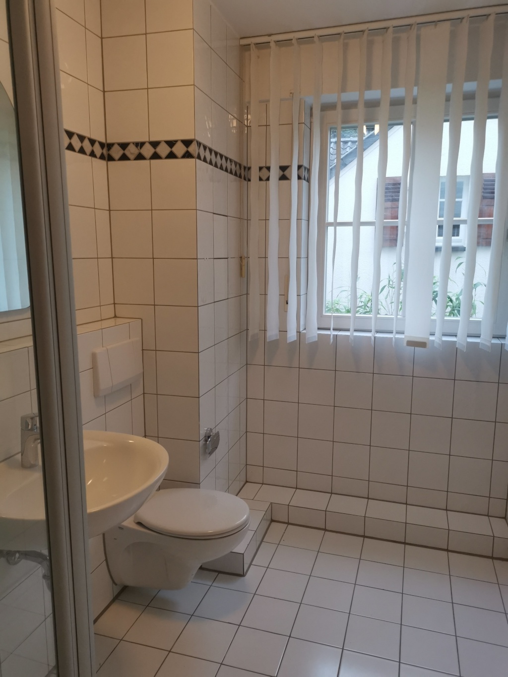 Terassenwohung mit Blick ins Grüne – 40593 Düsseldorf Dusseldorf – Vorschaubild 8