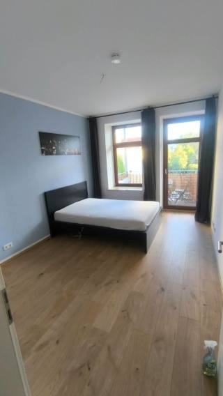 WG- Zimmer in einer Moderne 3er WG, Zentrumsnah