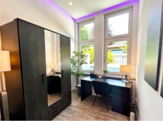 Imagen del anuncio: möbliertes Zimmer mit privatem Badezimmer