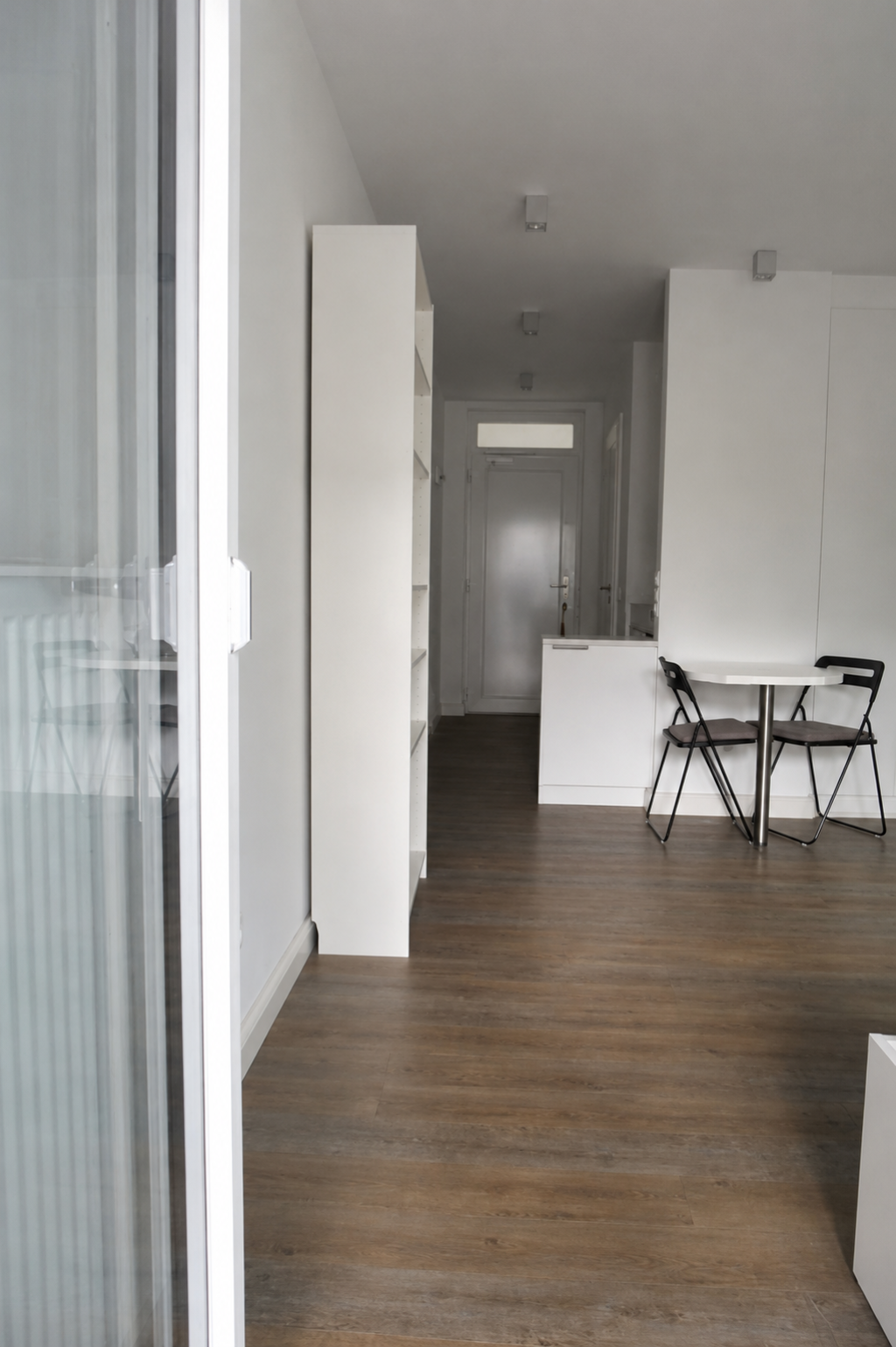 Helle 1-Zimmer-Wohnung mit Balkon - ab 01.11. zur Untermiete – 4103 Leipzig Zentrum-Südost – Vorschaubild 2