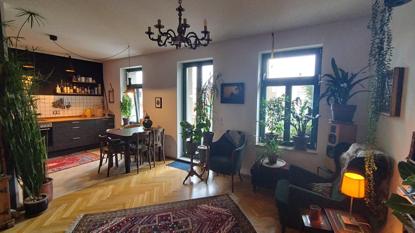 Grünes Zuhause auf Zeit in Plagwitz | 2 Zimmer, Balkon, möbliert