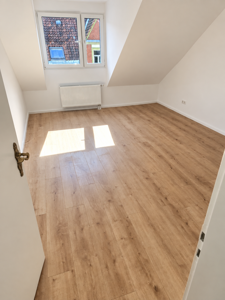 Renovierte 3 Zimmer Wohnung nahe Uni