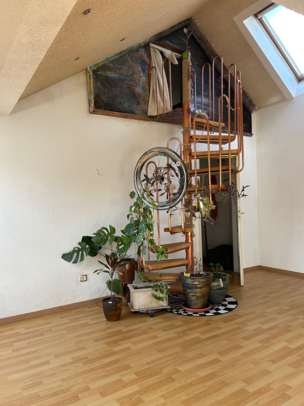 Lichtdurchflutete Dachgeschoss Wohnung mit Kamin – 4317 Leipzig Reudnitz-Thonberg – Vorschaubild 4