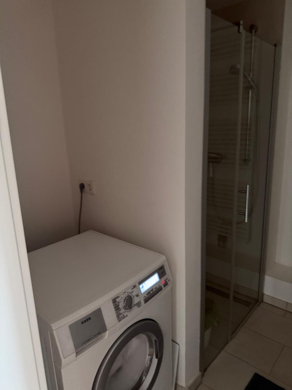 Gemütliche & helle 50 m2 Wohnung mit Balkon & Keller in Frankfurt-Gallus (Nachmieter gesucht ab Q4/2026) – 60326 Frankfurt am Main Gallus – Vorschaubild 3