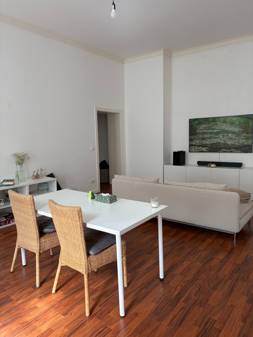 Möbilierte 65qm Wohnung im Zentrum Düsseldorf | Untermiete Dezember Januar – 40210 Düsseldorf Stadtmitte – Vorschaubild 3