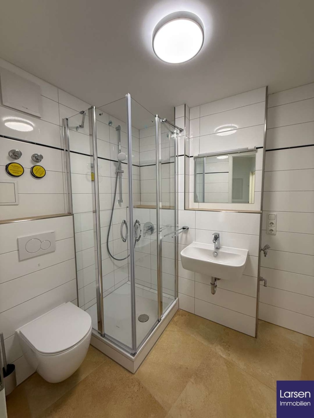 Möbliertes Apartment mit eigener Küche in 2er-WG – direkt am Neupfarrplatz – 93047 Regensburg Innenstadt – Vorschaubild 6