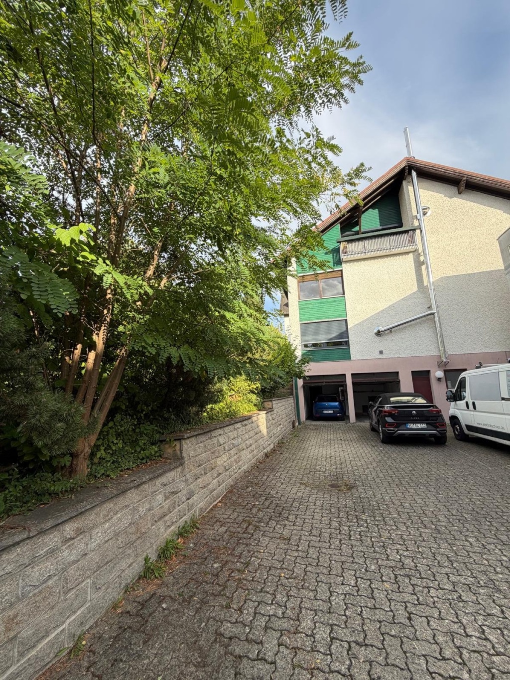 Großzügige 3-Zimmer-Wohnung mit zwei Balkonen, Gartenanteil und Garage in Würzburg-Oberdürrbach – 97080 Würzburg Oberdürrbach – Vorschaubild 5