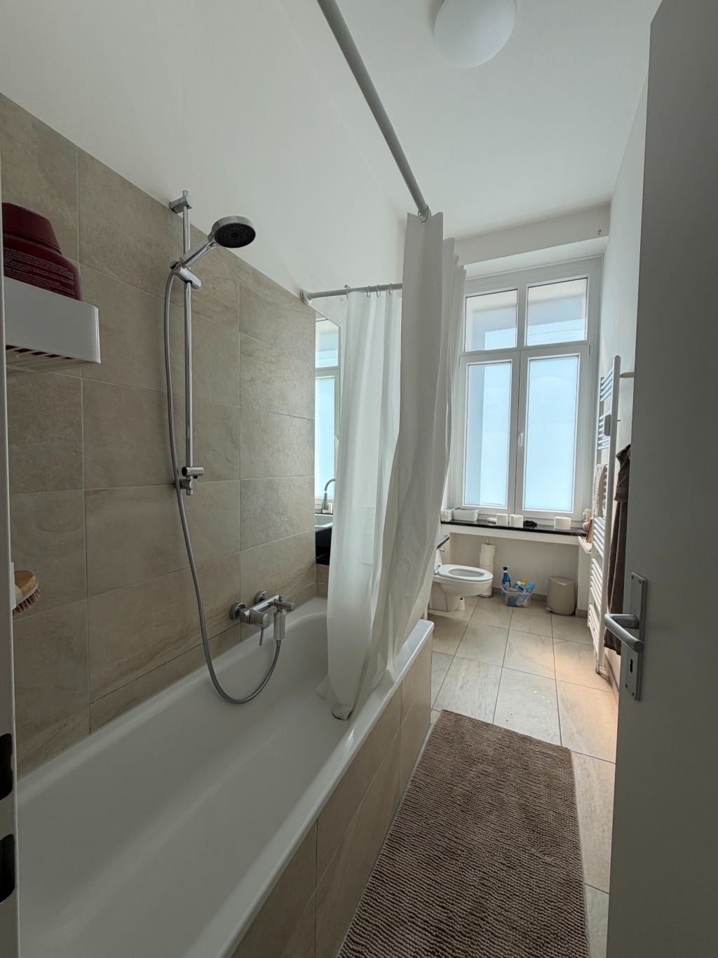 Möbilierte 65qm Wohnung im Zentrum Düsseldorf | Untermiete Dezember Januar – 40210 Düsseldorf Stadtmitte – Vorschaubild 9