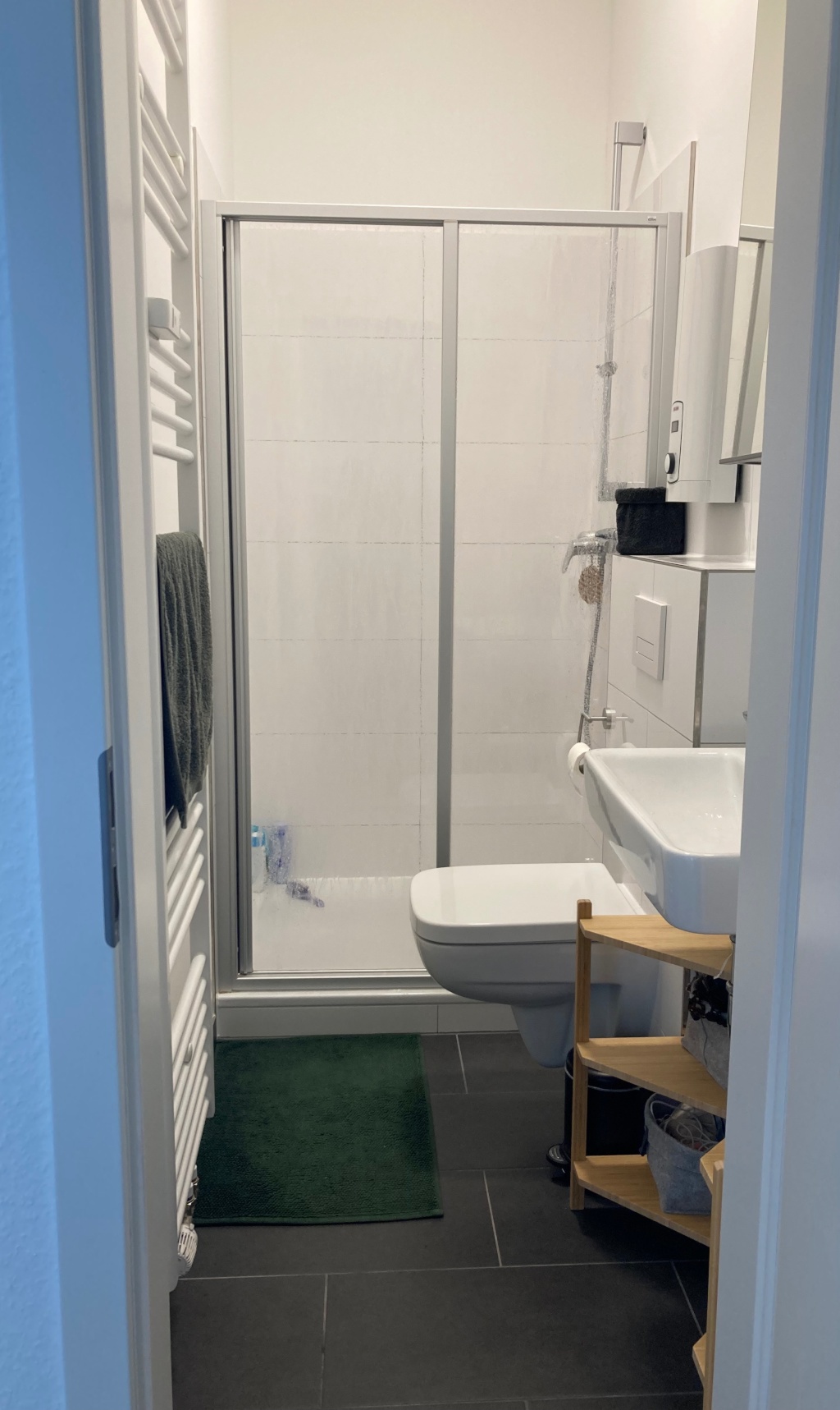 Schöne und möblierte Wohnung zur Zwischenmiete – 40227 Düsseldorf Oberbilk – Vorschaubild 4