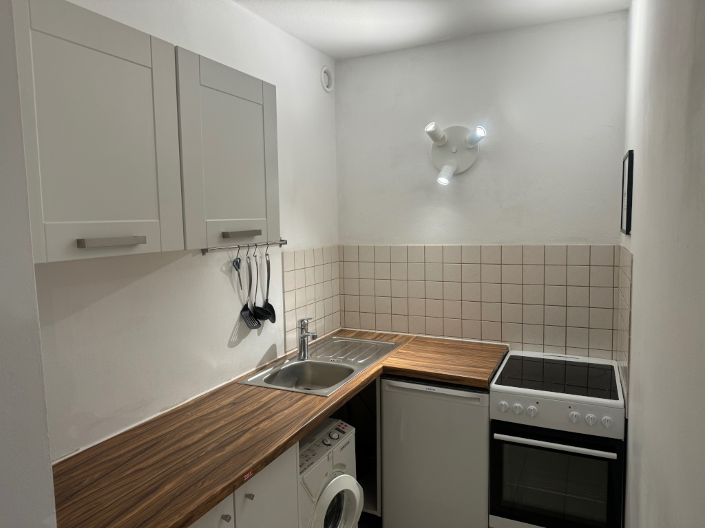 1-Zimmer Wohnung in bester Lage für 4 Monate zur Miete – 80469 München Ludwigsvorstadt-Isarvorstadt – Vorschaubild 3